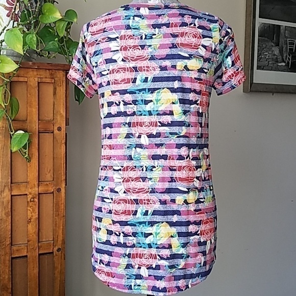 Lularoe flowers & stripes Classic T Sz. Xs - Picture 4 of 6